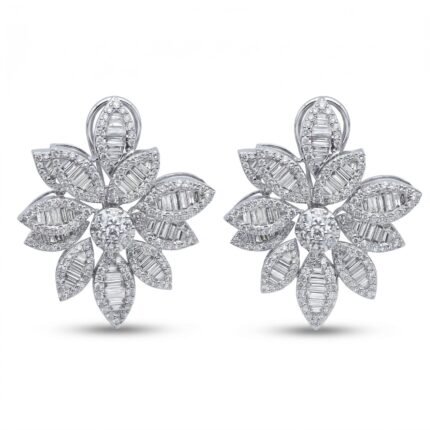 18K Gold Diamond Earrings - 4.70ct